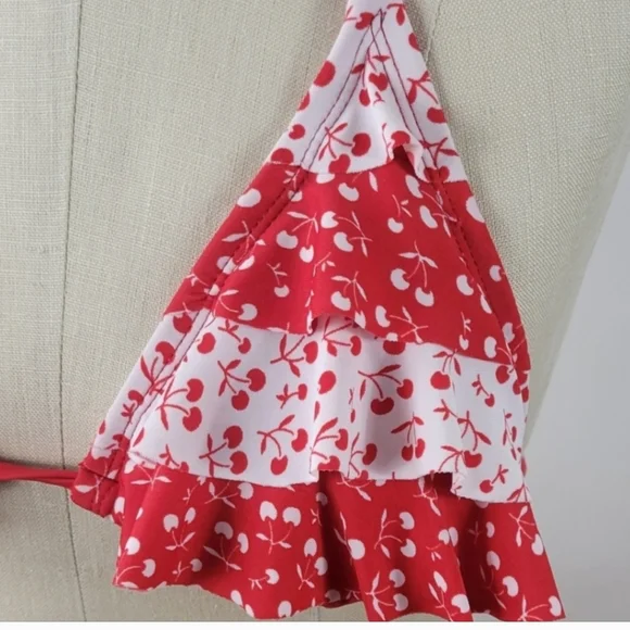 XHILARATION Cherry Print Red Bikini Top Size Small Excellent Condition - Picture 4 of 5